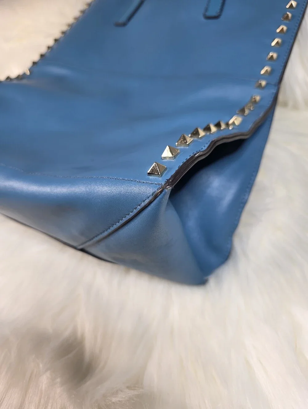 Tess Genuine Leather 